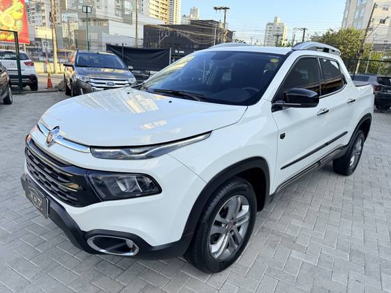 FIAT TORO 2.4 16V MULTIAIR FLEX VOLCANO AT9